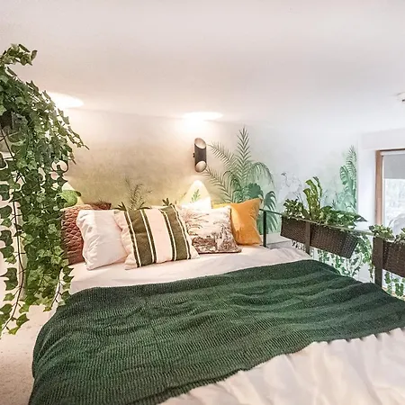 Апартаменты Jungle In City Center By Urban Rent *