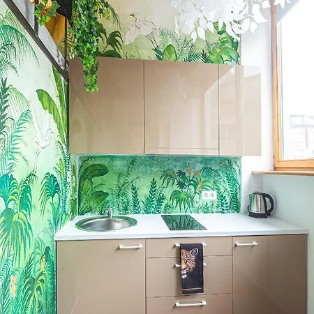 Jungle In City Center By Urban Rent